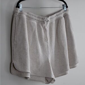 Aerie cream shorts
